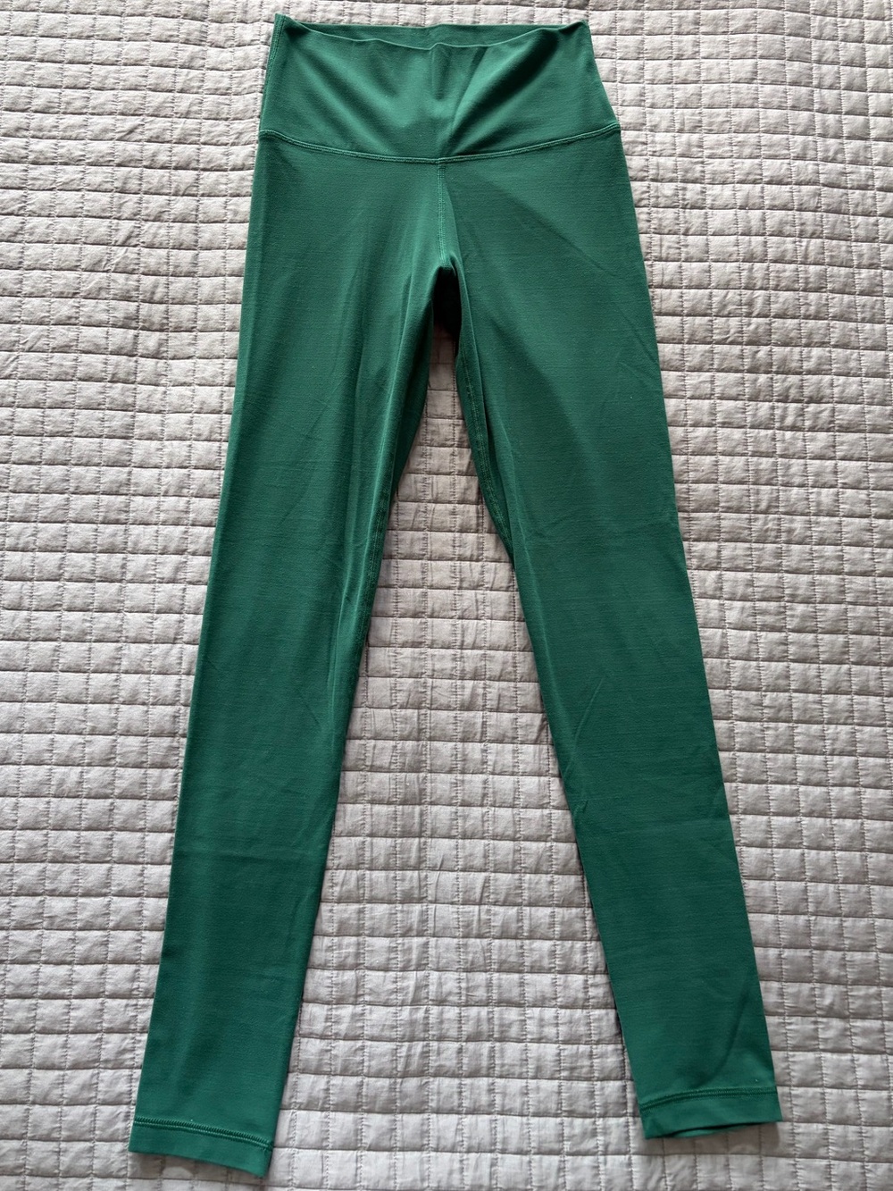 Aritzia TnaBUTTER Action Leggings